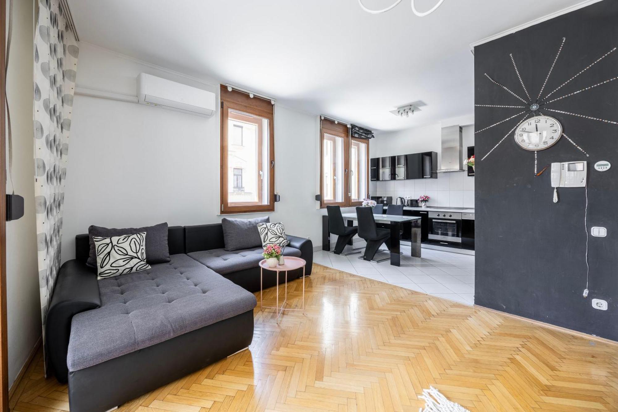 Apartmán Deluxe Downtown W' Balcony In The Heart Of